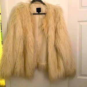 Women’s fashion coat